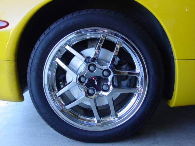 Chrome Z06 Wheels PowerSlot rotors   Hawk HPS Pads.jpg
